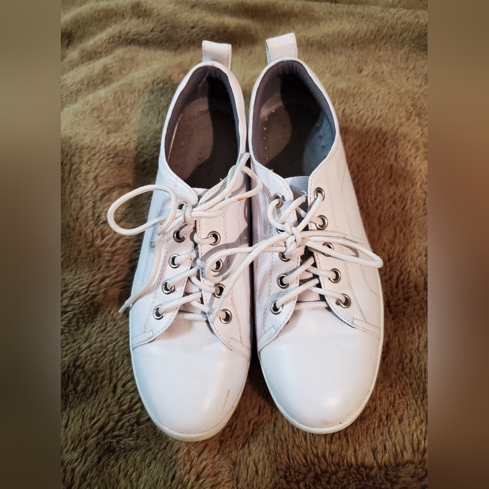 Spring Step slip resistant leather shoes
